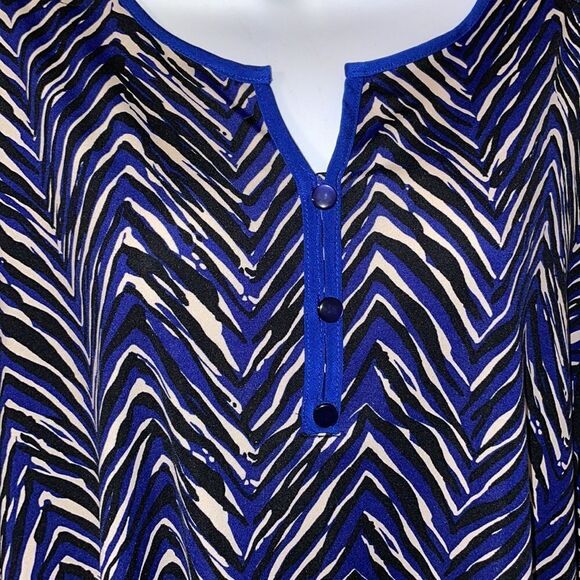 NY collection shirt! SizeXL! Blue/White zigzag! Very soft and flowy! 3/4 sleeves - Picture 2 of 7